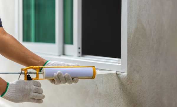 Cost of Window Caulking Service in Johnson City