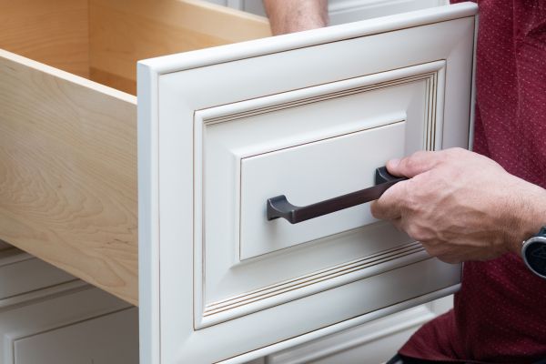 Cost of Cabinet Handle Installation in Johnson City