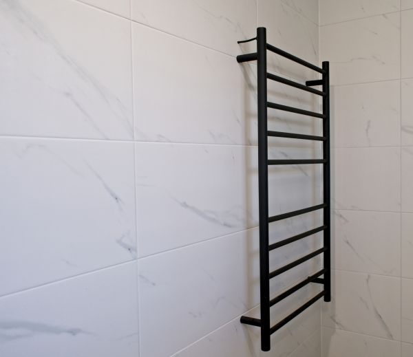 Cost of Towel Rack Installation in Johnson City